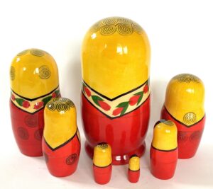 Semenov yellow scarf with roses 7-set Babushka Matryoshka nesting Doll (Copy)