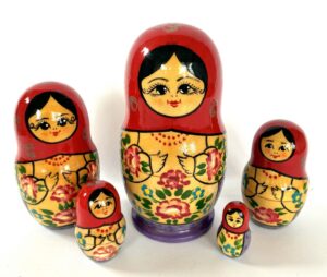 Village blue scarf green dress 5-set Babushka Matryoshka nesting Doll (Copy)