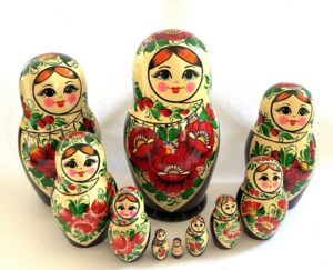 Kirov giant green scarf red dress 10-set Babushka Matryoshka nesting Doll (Copy)